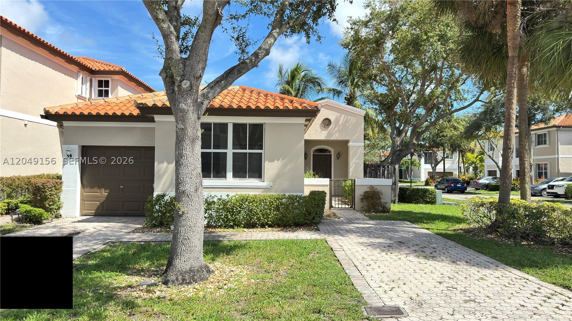 8337 NW 142nd St – photo 2