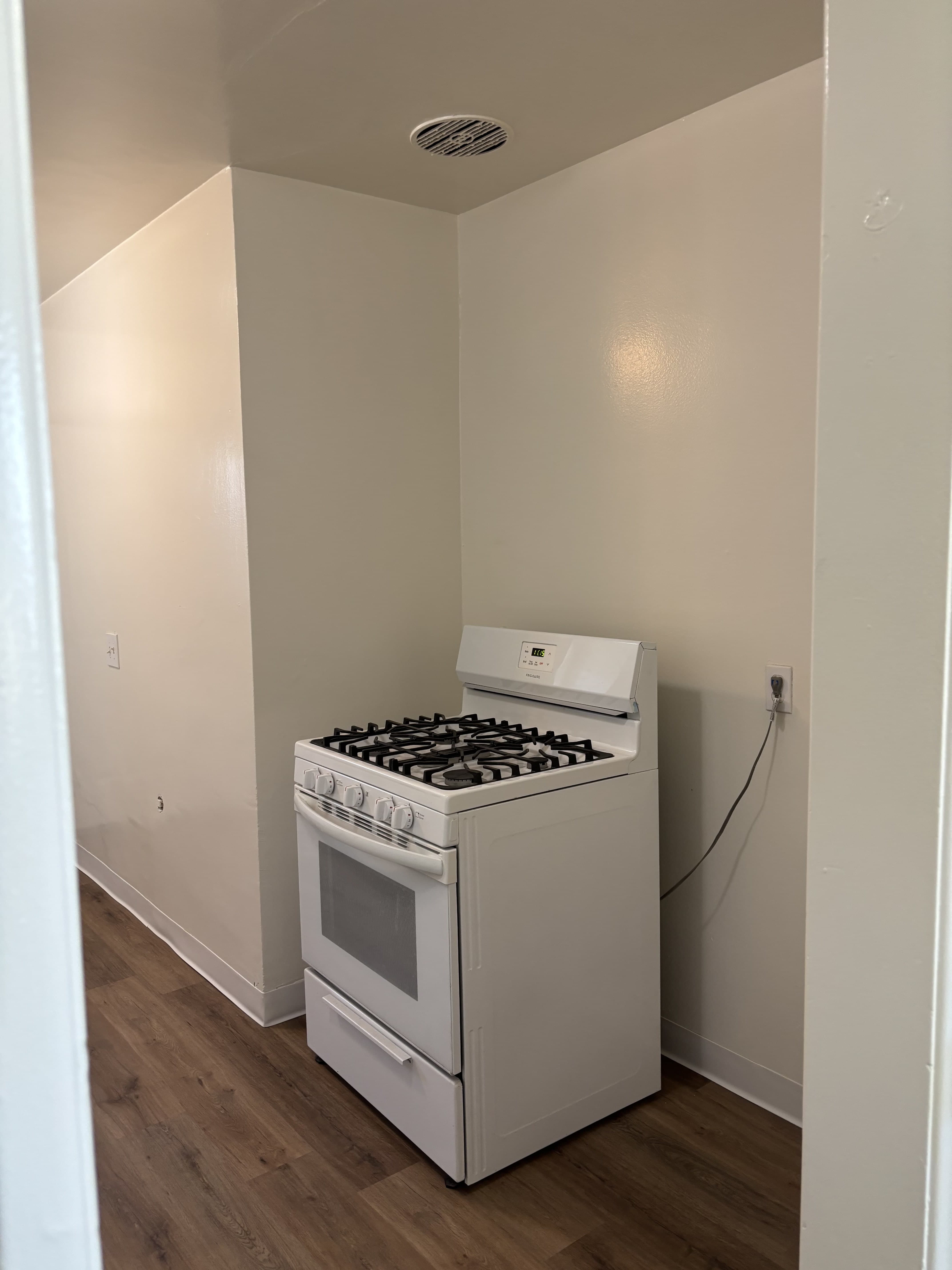 230 S Brookhurst Rd – photo 5