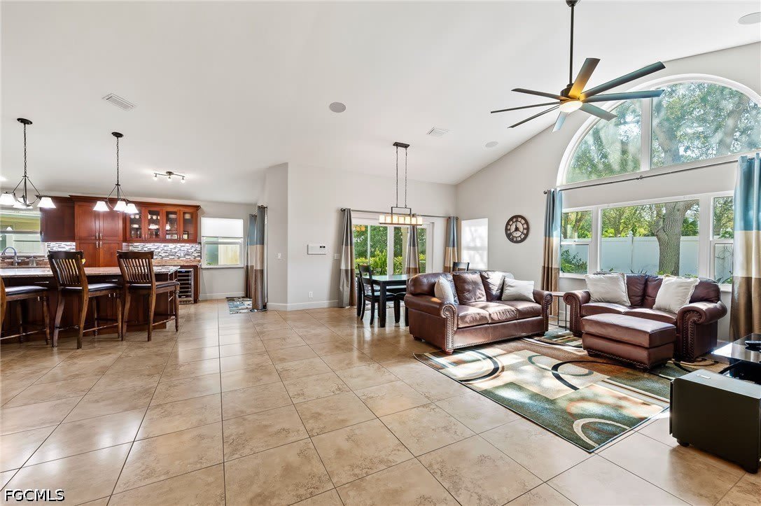 1250 Silverstrand Drive – photo 4