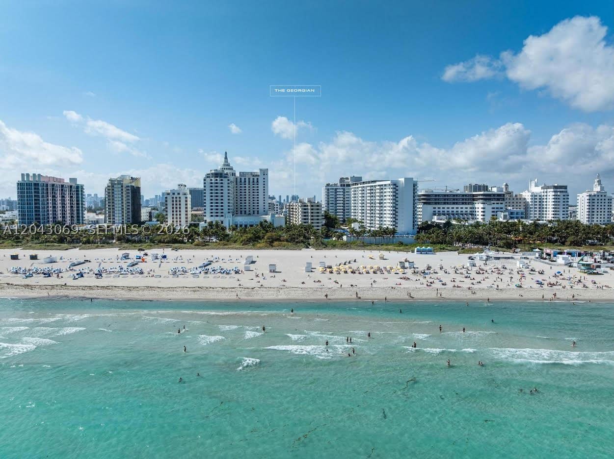 1623 Collins Ave – photo 1