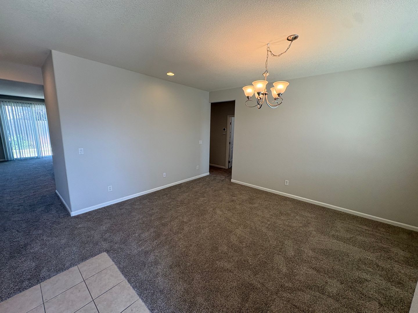 Spacious 4 Bed 2 Bath Home with Solar! – photo 2