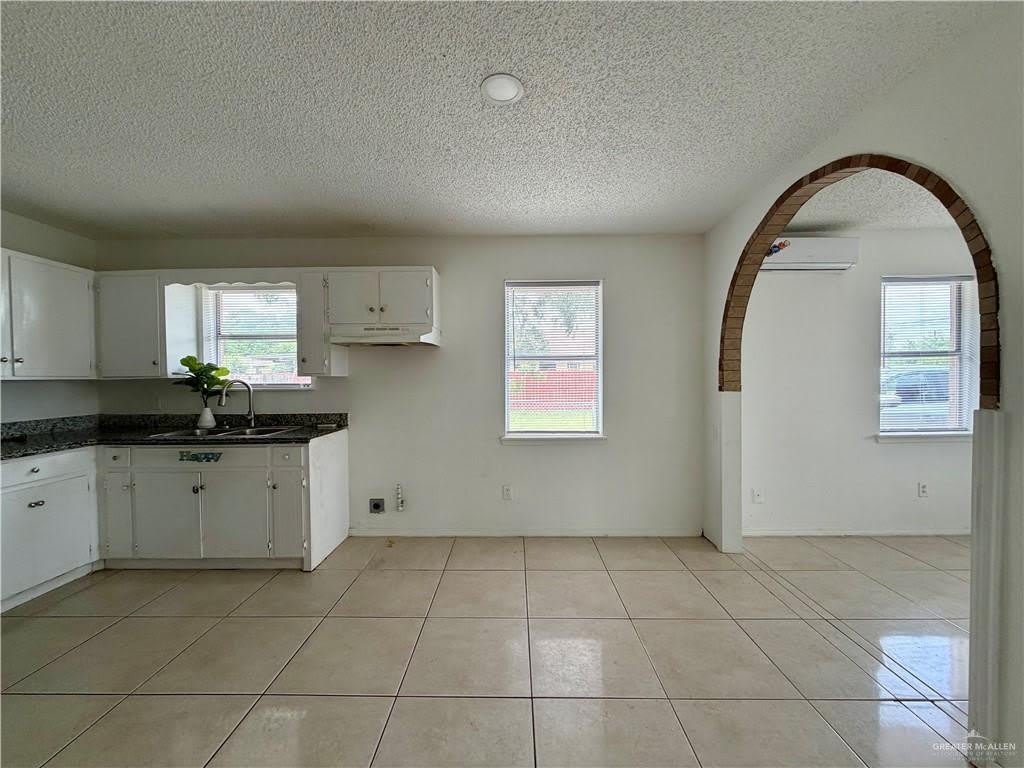 301 S Raul Longoria Road – photo 3