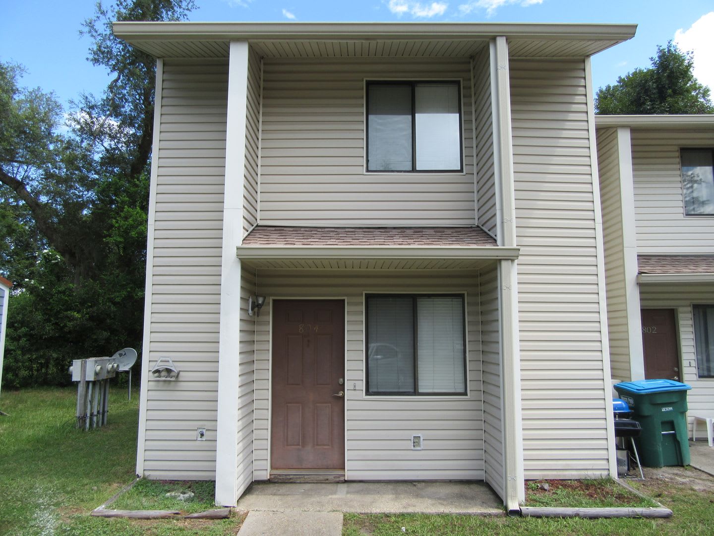 804 West St – photo 2