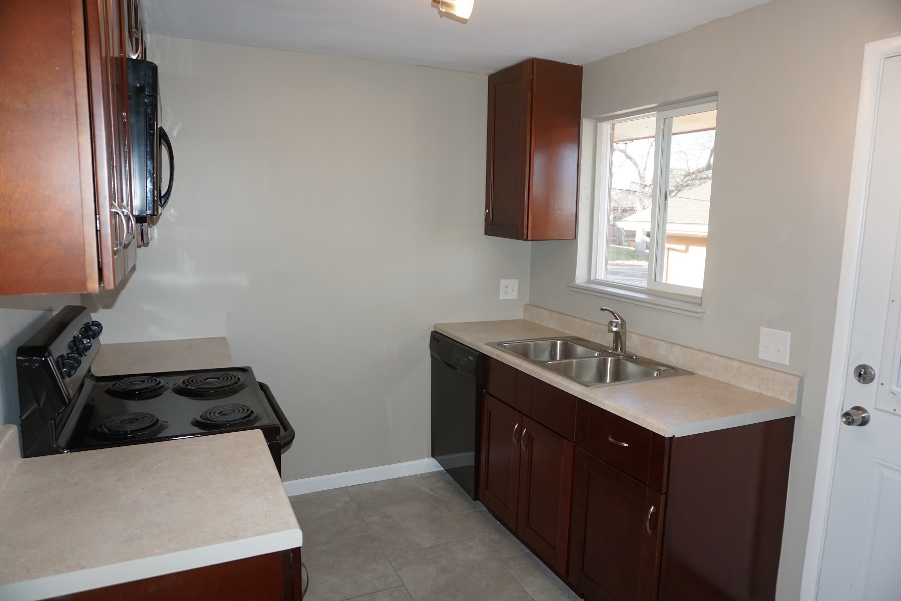 897 W PRENTICE PL – photo 4