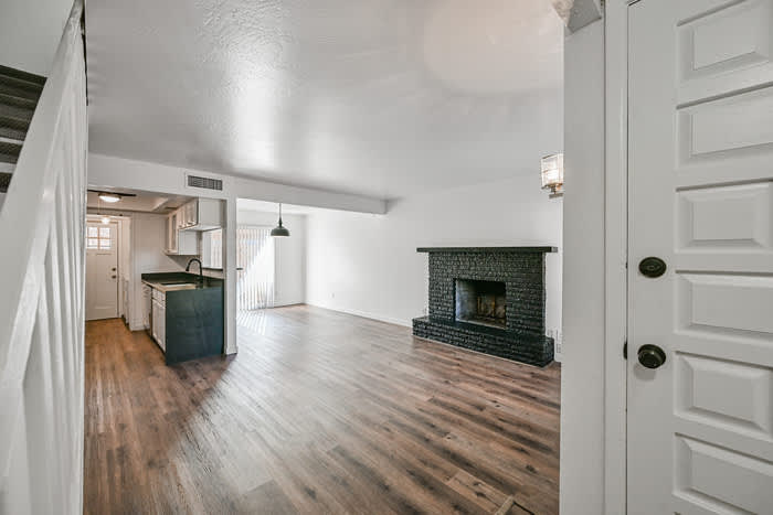 4549 East Rhonda Drive – photo 2
