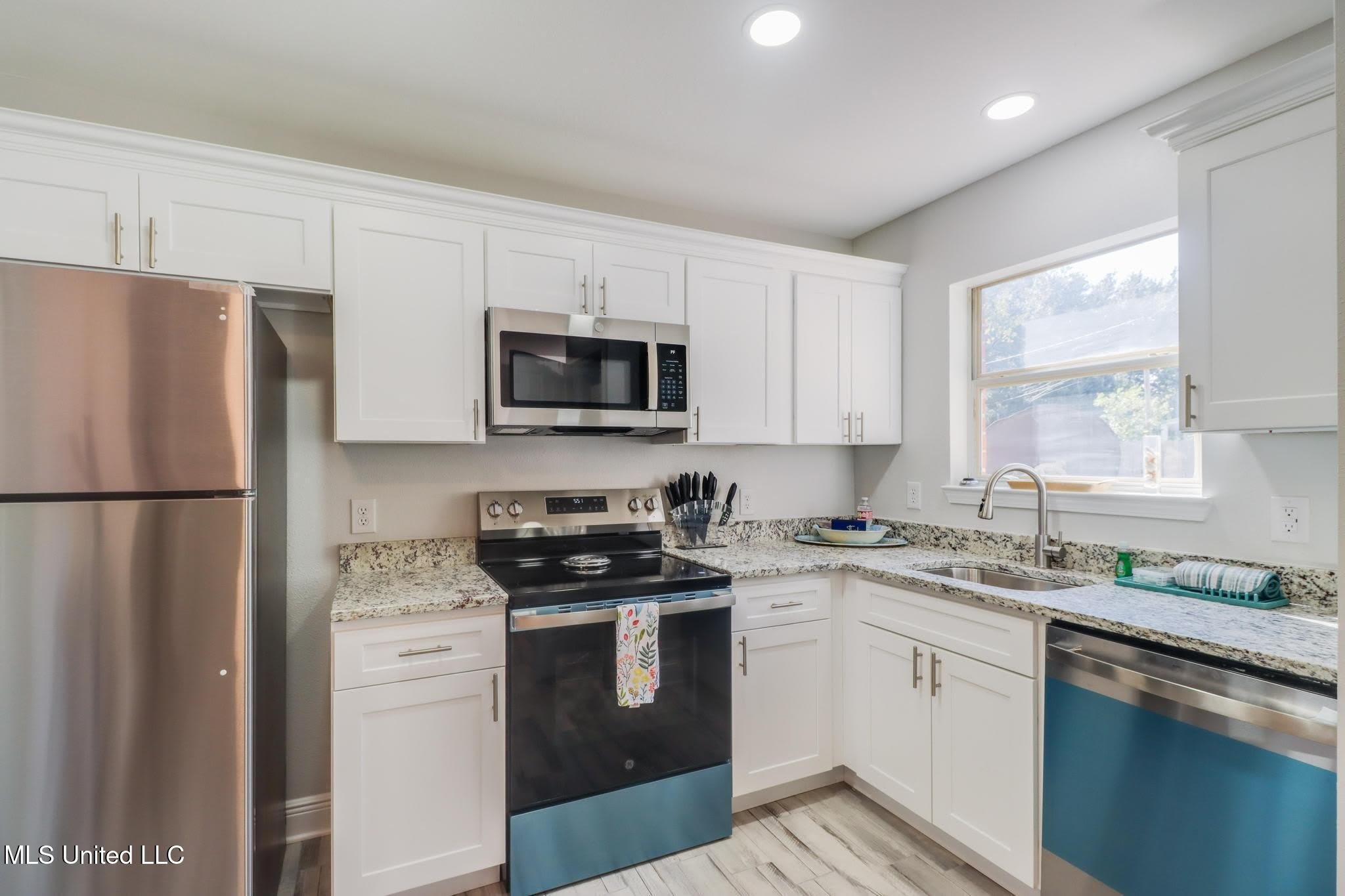 229 Milray Lane – photo 3