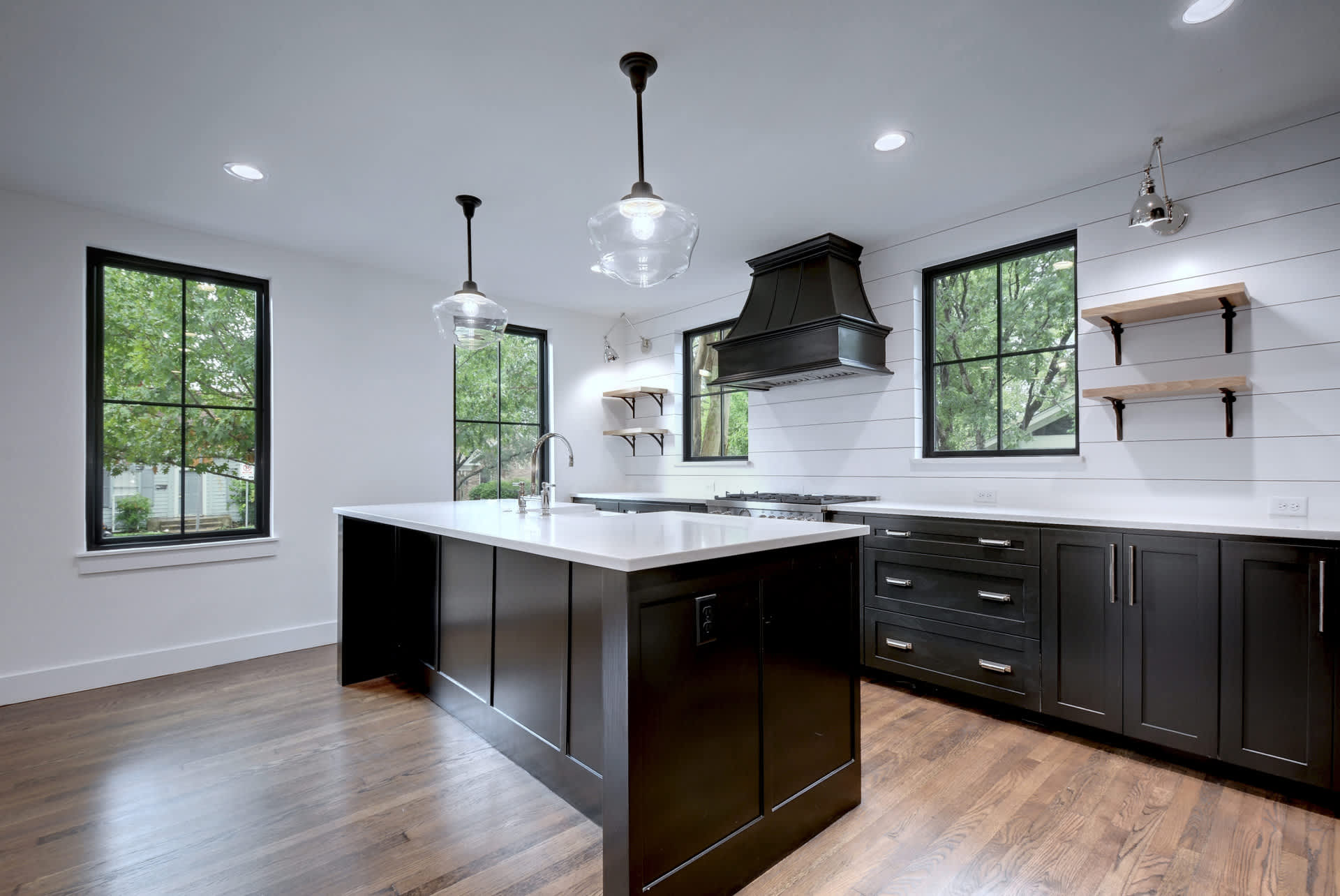 1110 W 22 1/2 St – photo 4