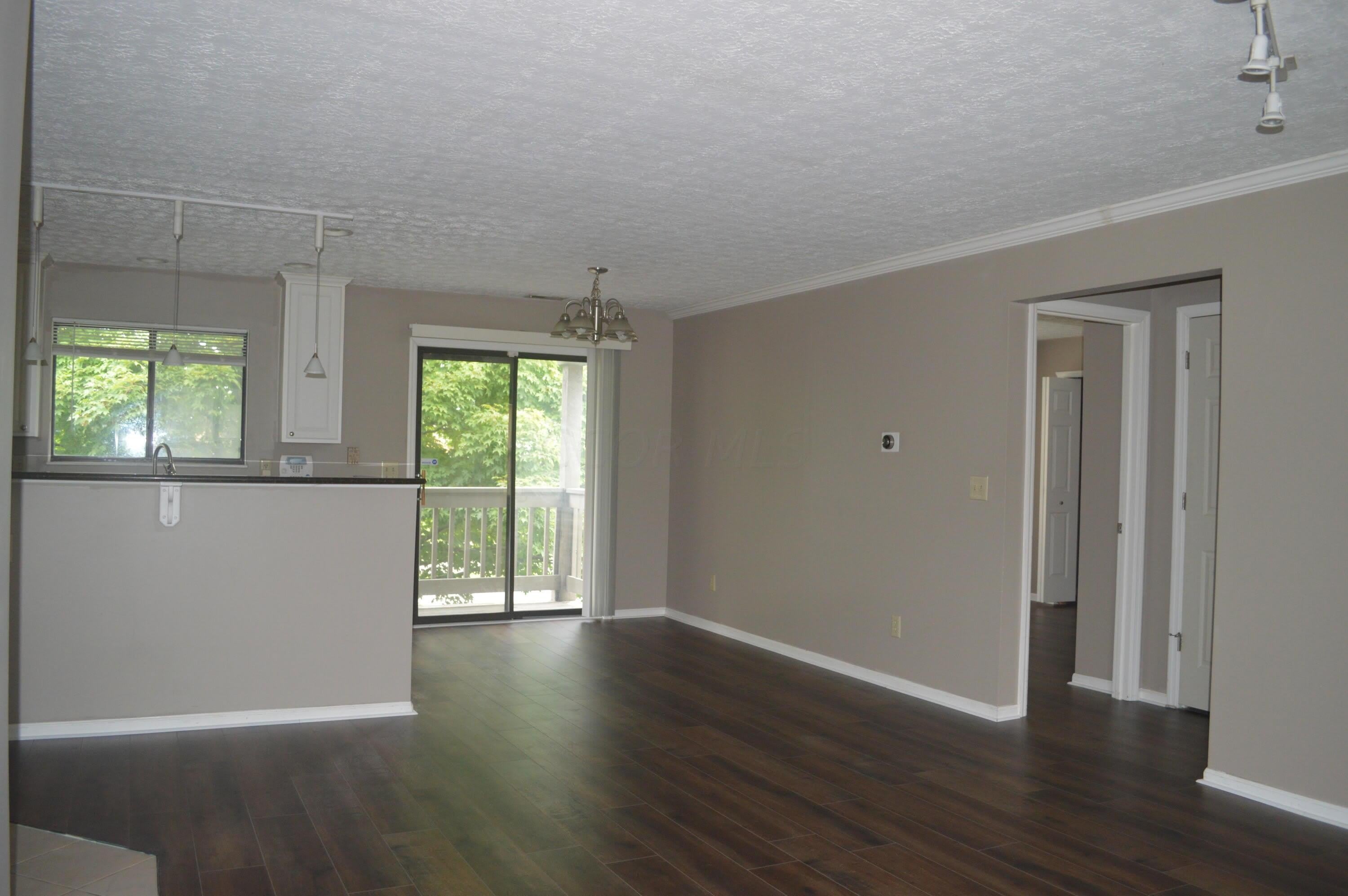 2744 Greystone Drive – photo 2
