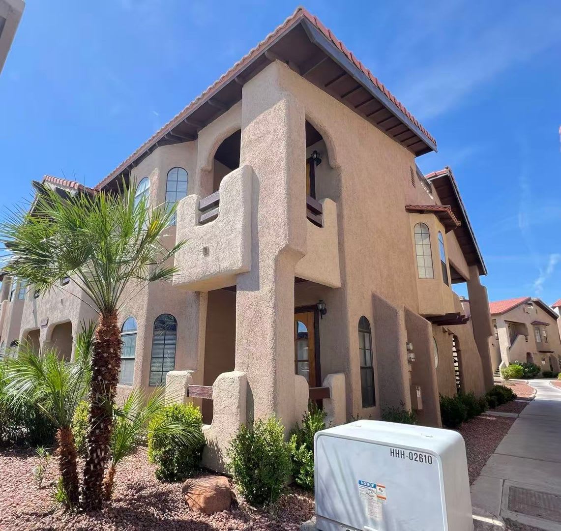 Cozy condo with 2 bedrooms and 2 bathroom – photo 2