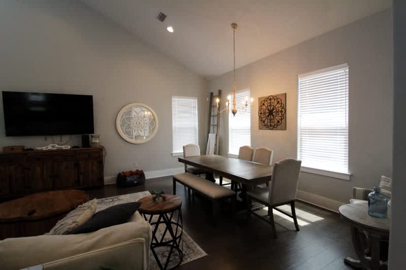 283 Lakeland Drive – photo 4