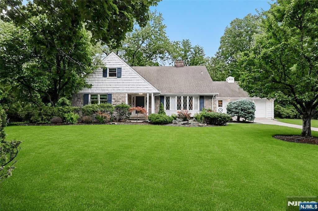 26 Glenwood Road – photo 1