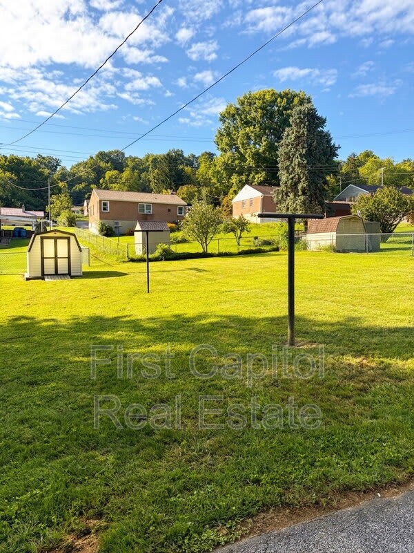 755 York Street – photo 5
