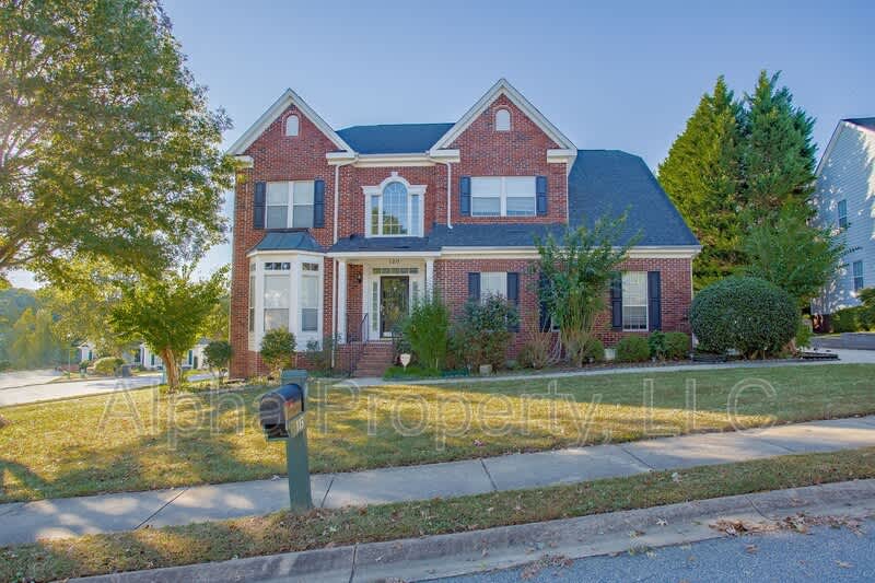 120 Windsong Dr – photo 1
