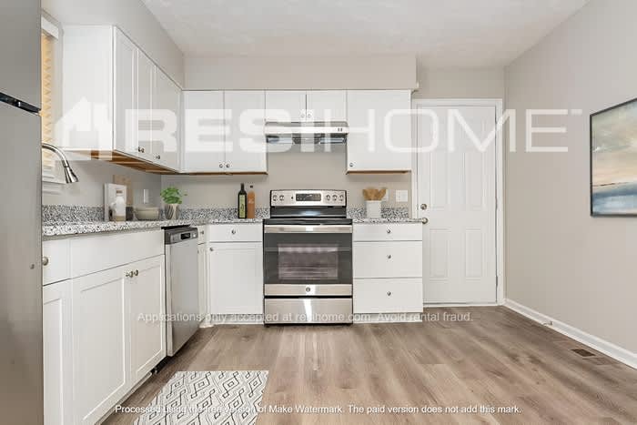 3011 Woodfield Drive – photo 3