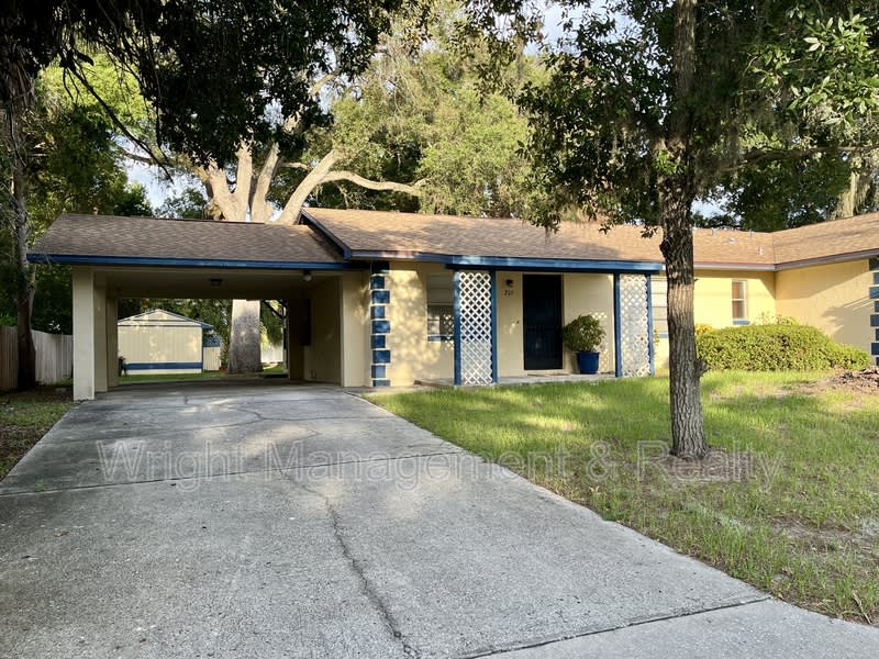 705 Bayou Avenue – photo 2
