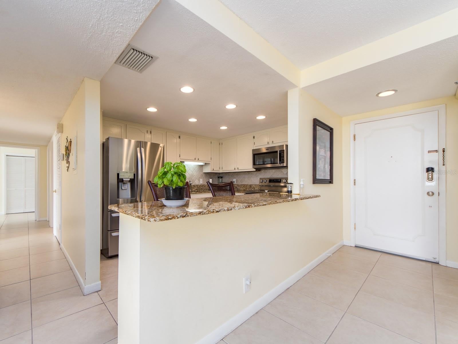 675 S Gulfview Boulevard – photo 2