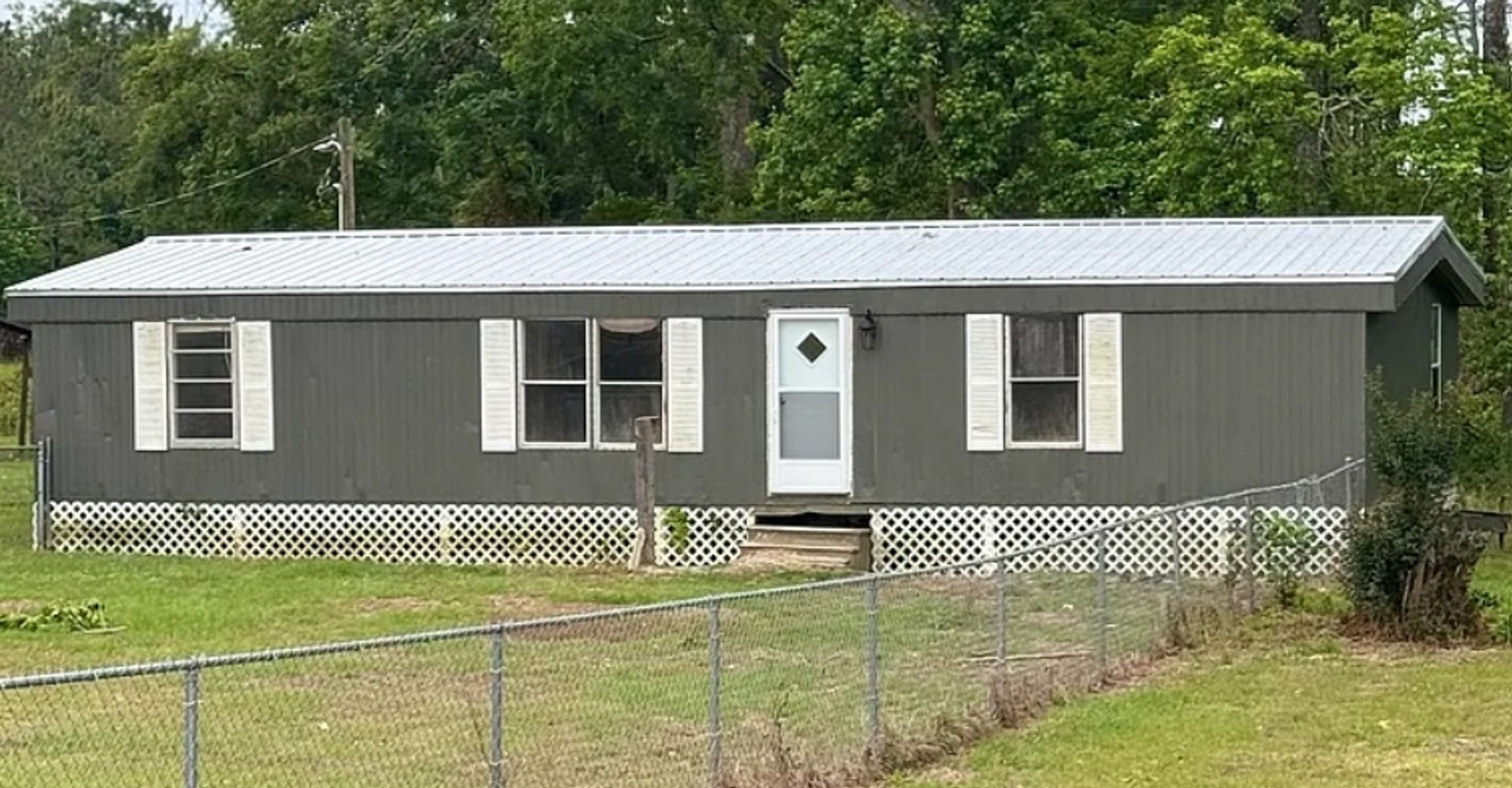 3 Bed 2 Bath Mh Under Renovations – photo 1