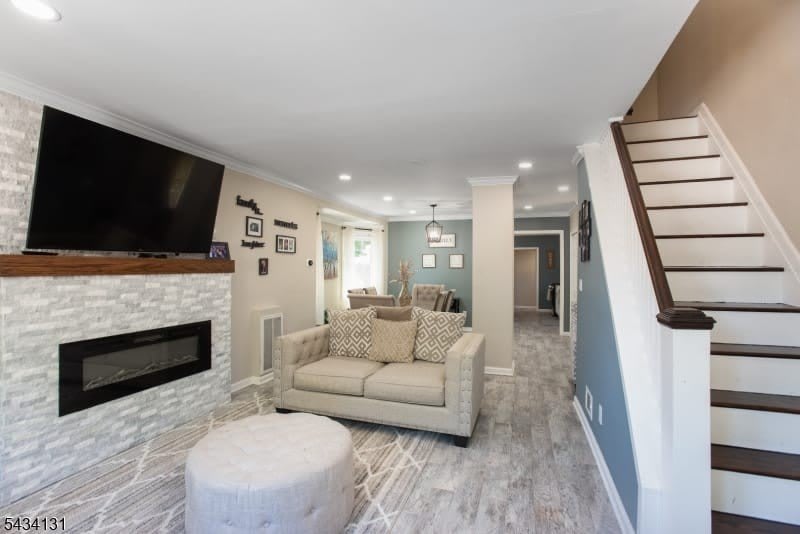 138 Jerome Pl – photo 4