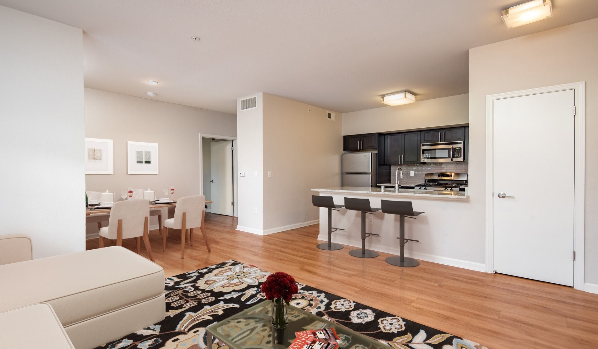 Monterey Grove Apartments – photo 3