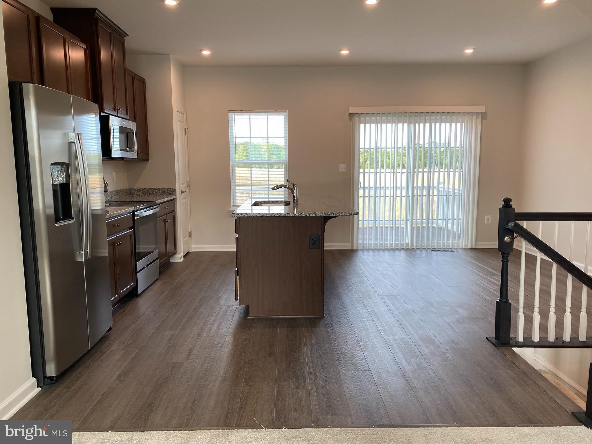 2677 BEARS DEN Drive – photo 4