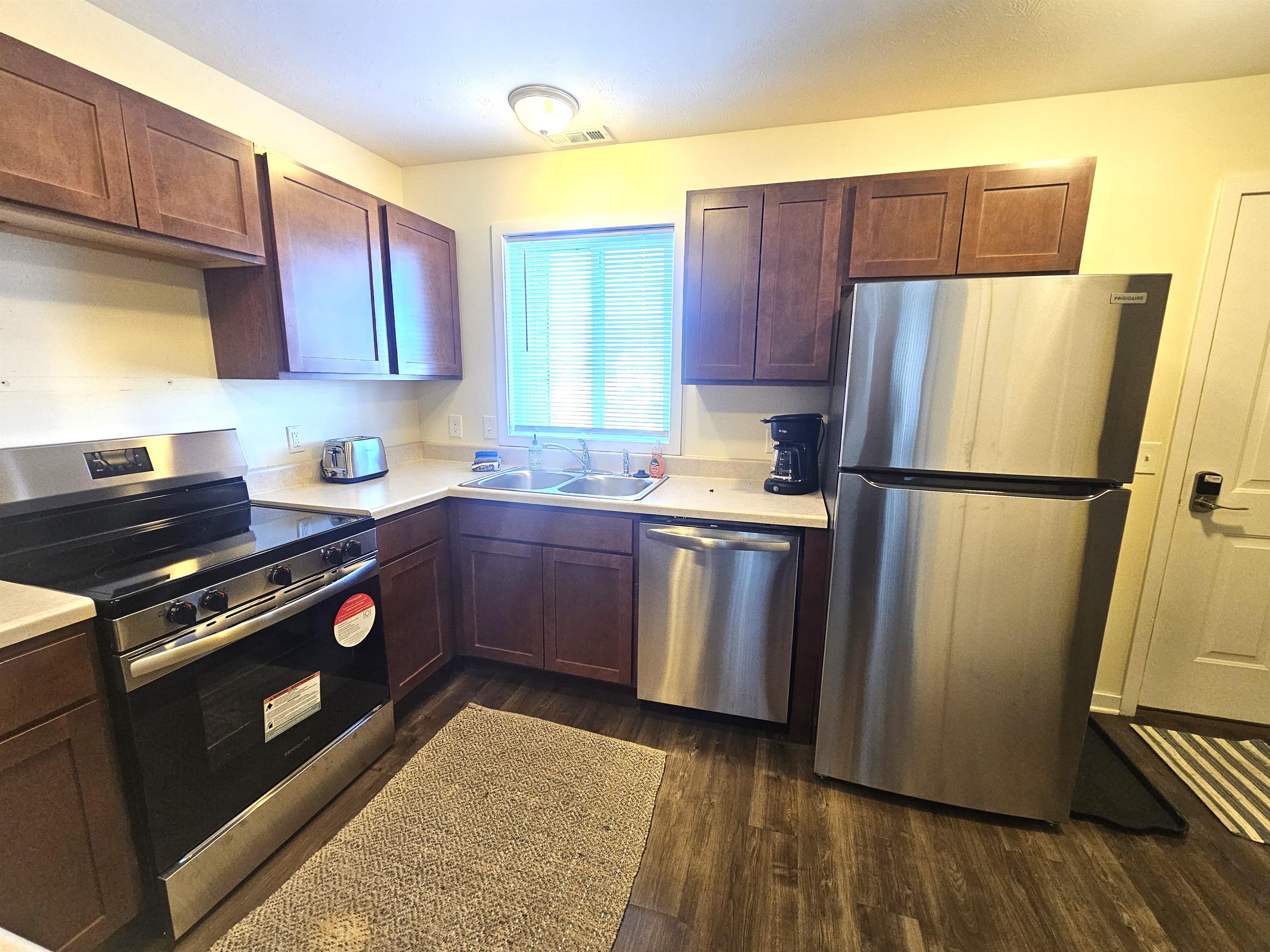 3905 Vale Drive – photo 5
