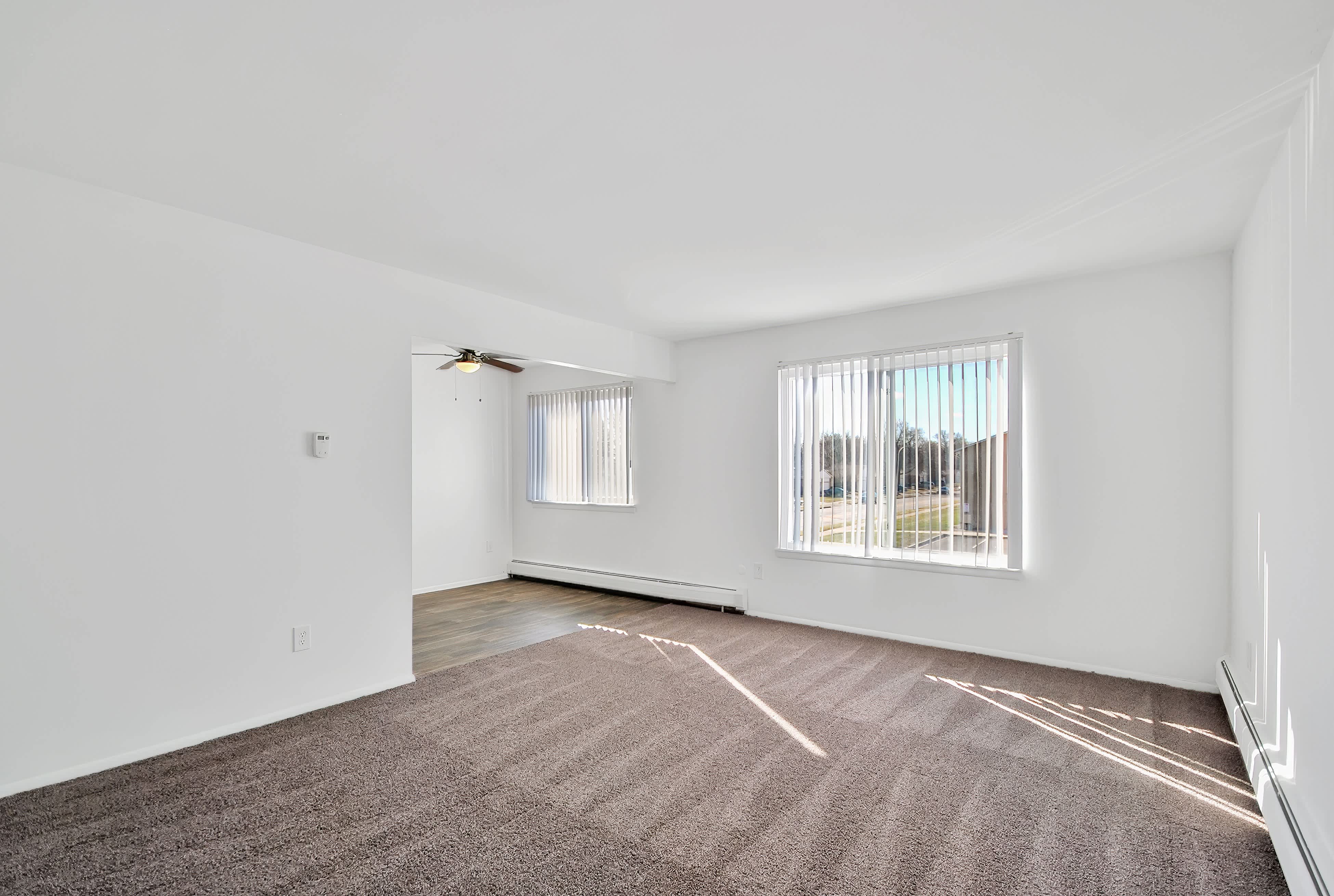 Huntington Club Apartments – photo 2