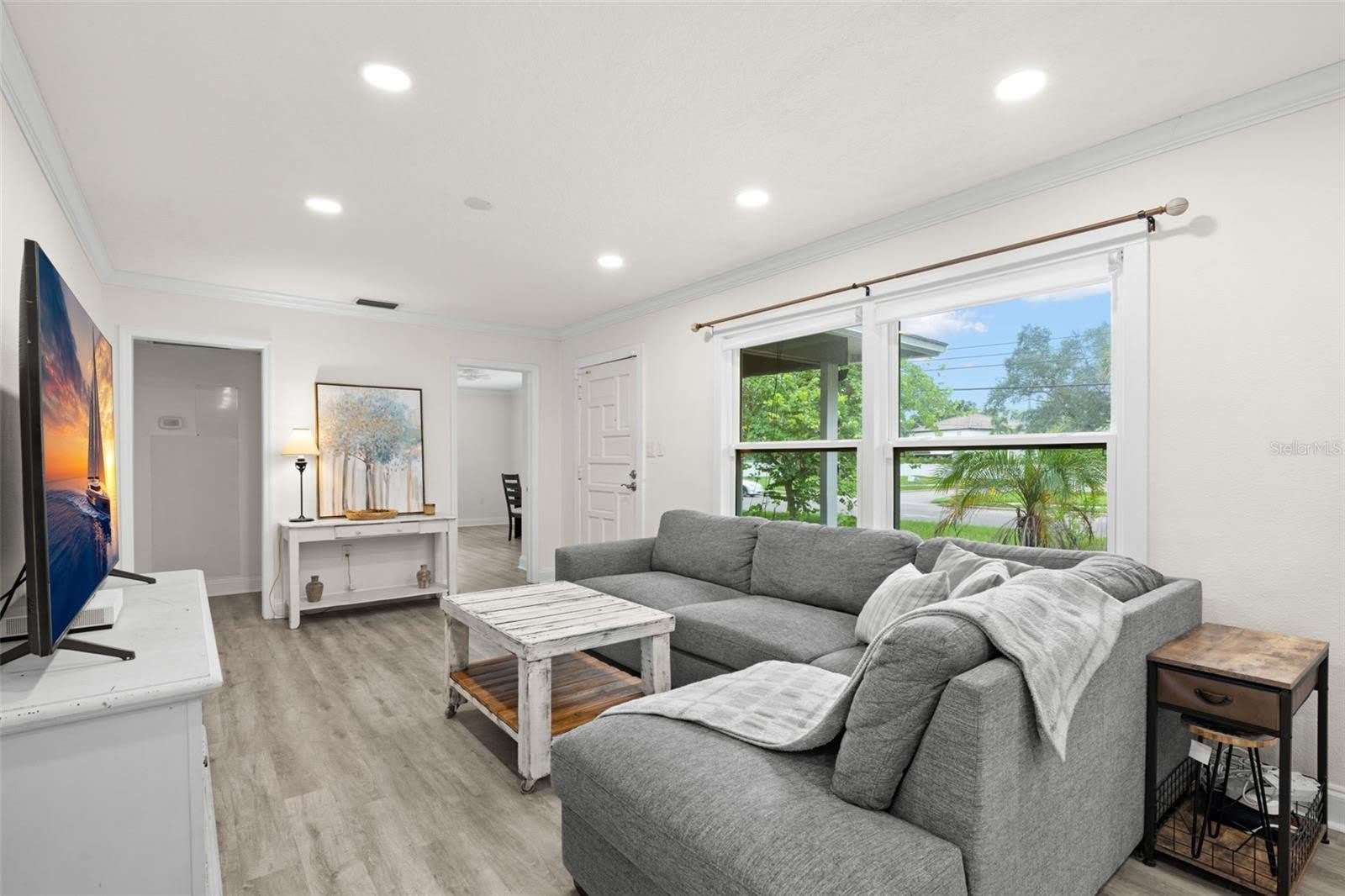 3822 W EUCLID Avenue – photo 2