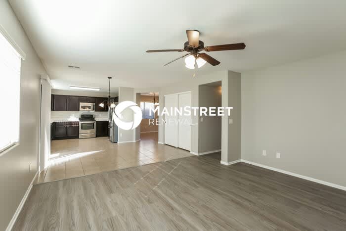 9921 West Hilton Avenue – photo 5