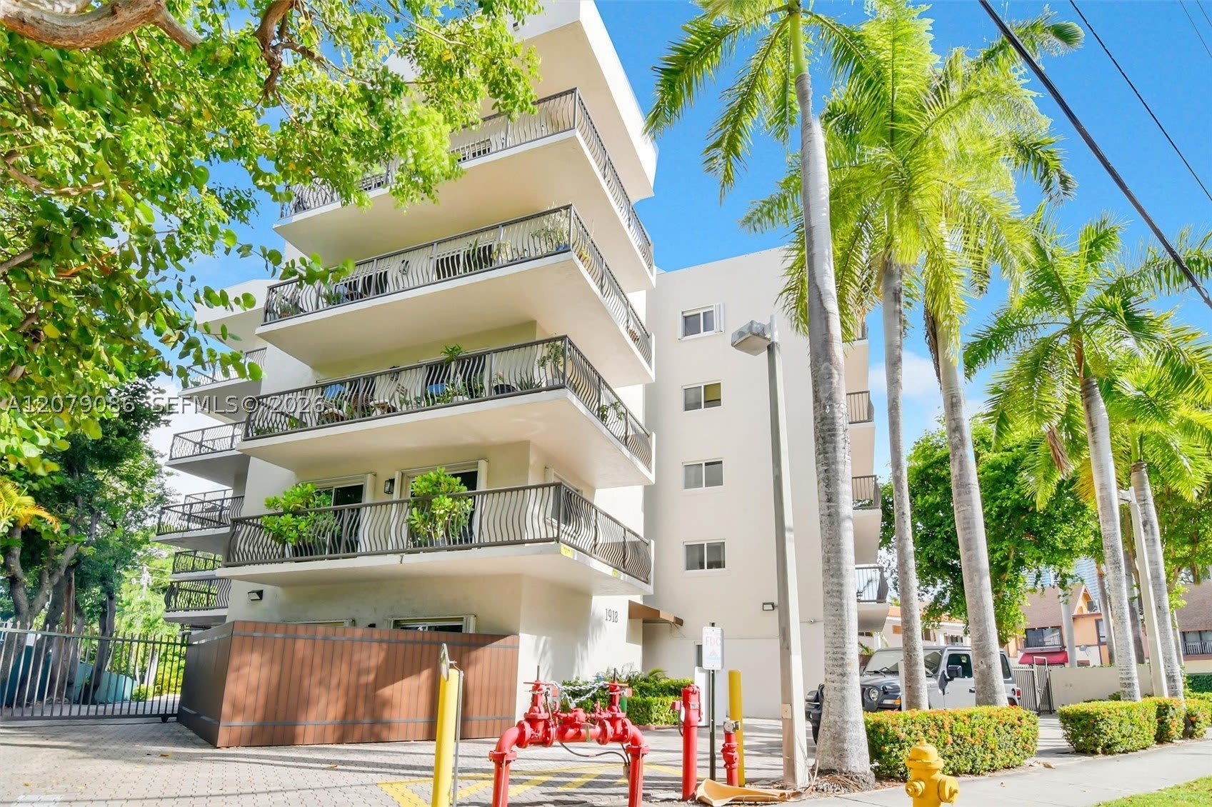 1918 Brickell Ave – photo 1