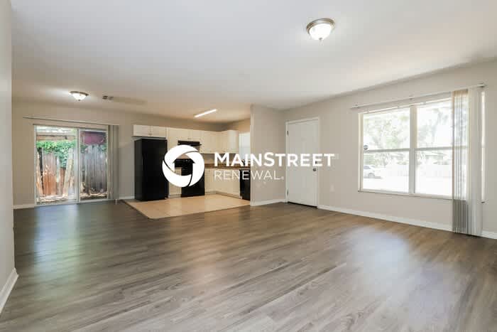 2147 16th Avenue South – photo 2