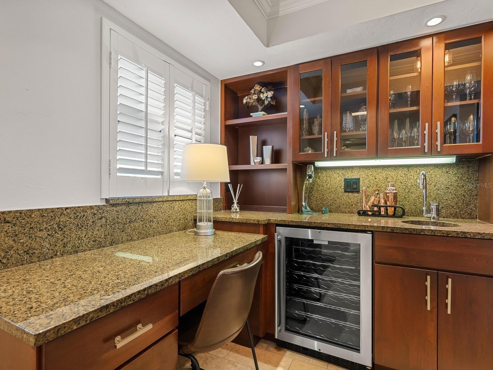 5760 MIDNIGHT PASS ROAD – photo 4