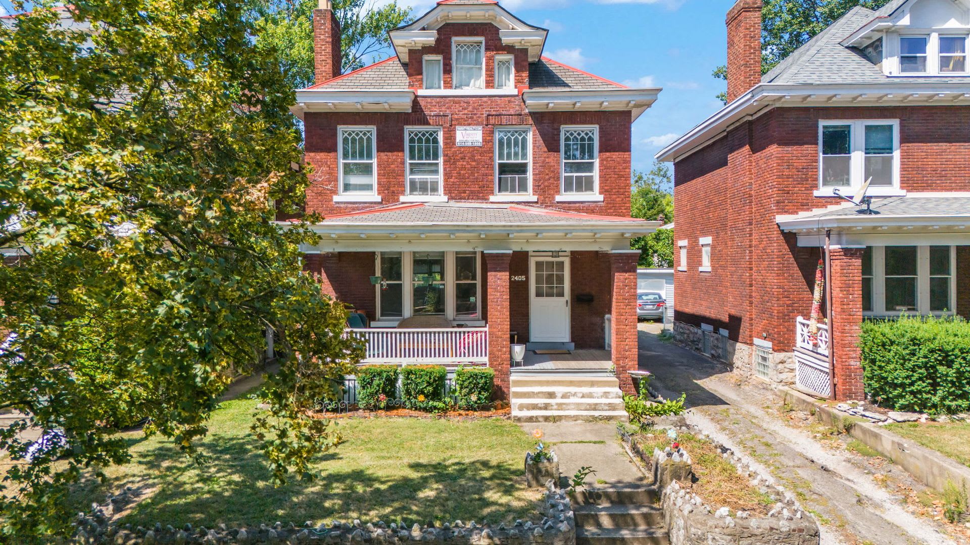 Charming 5-Bedroom Home with Exposed Brick and Modern Upgrades – photo 2