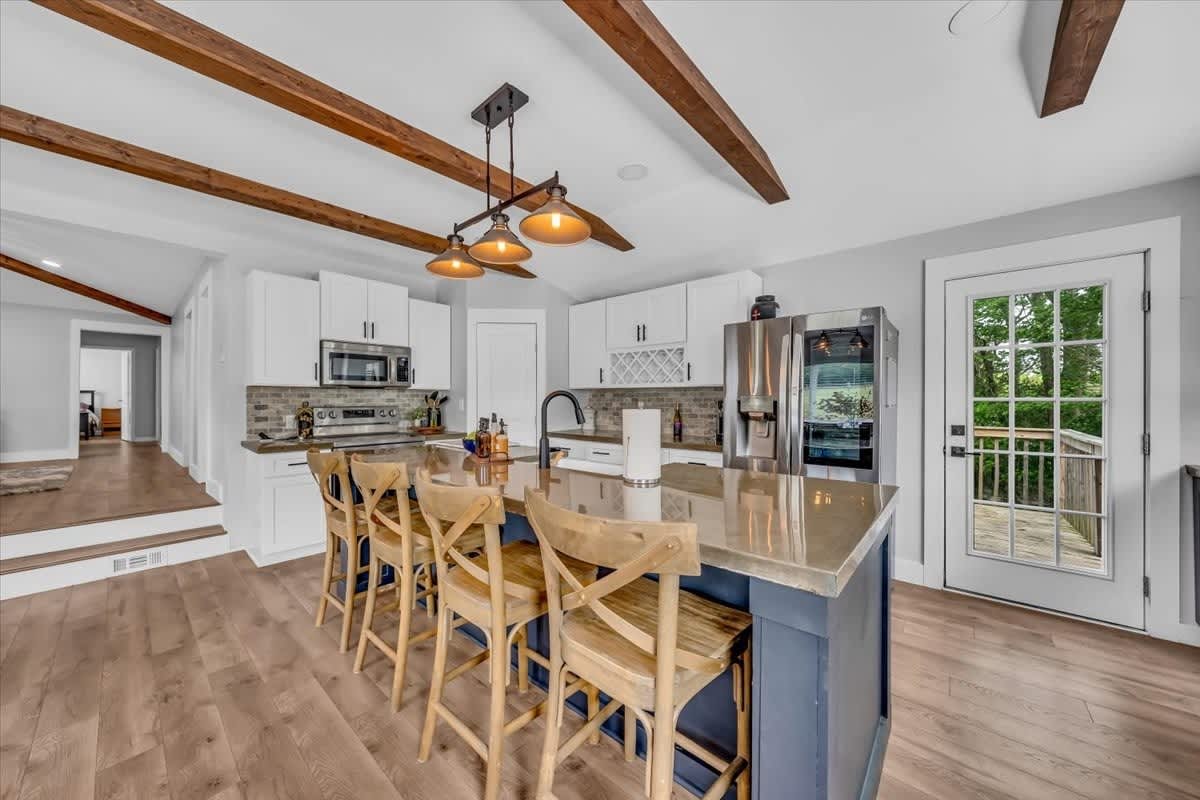 1000 Pruitt Lane – photo 3