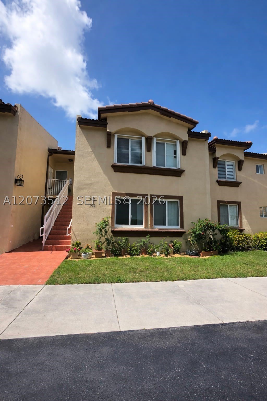 15761 SW 137 ave – photo 4
