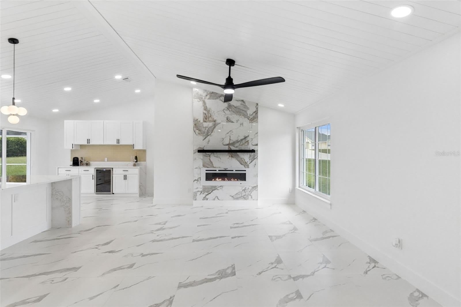 5424 LOMA VISTA Drive E – photo 5