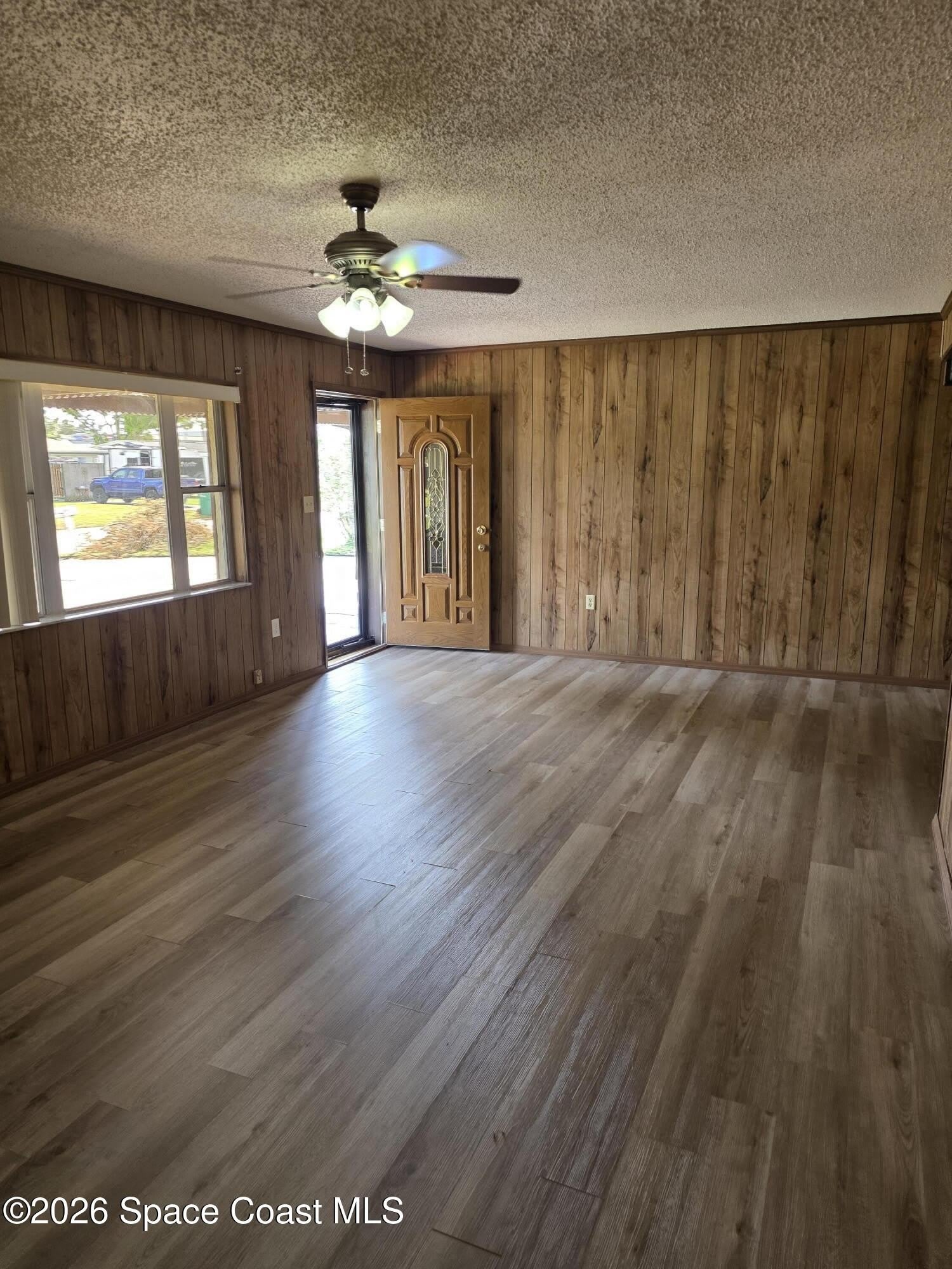 2910 Zephyr Lane – photo 2