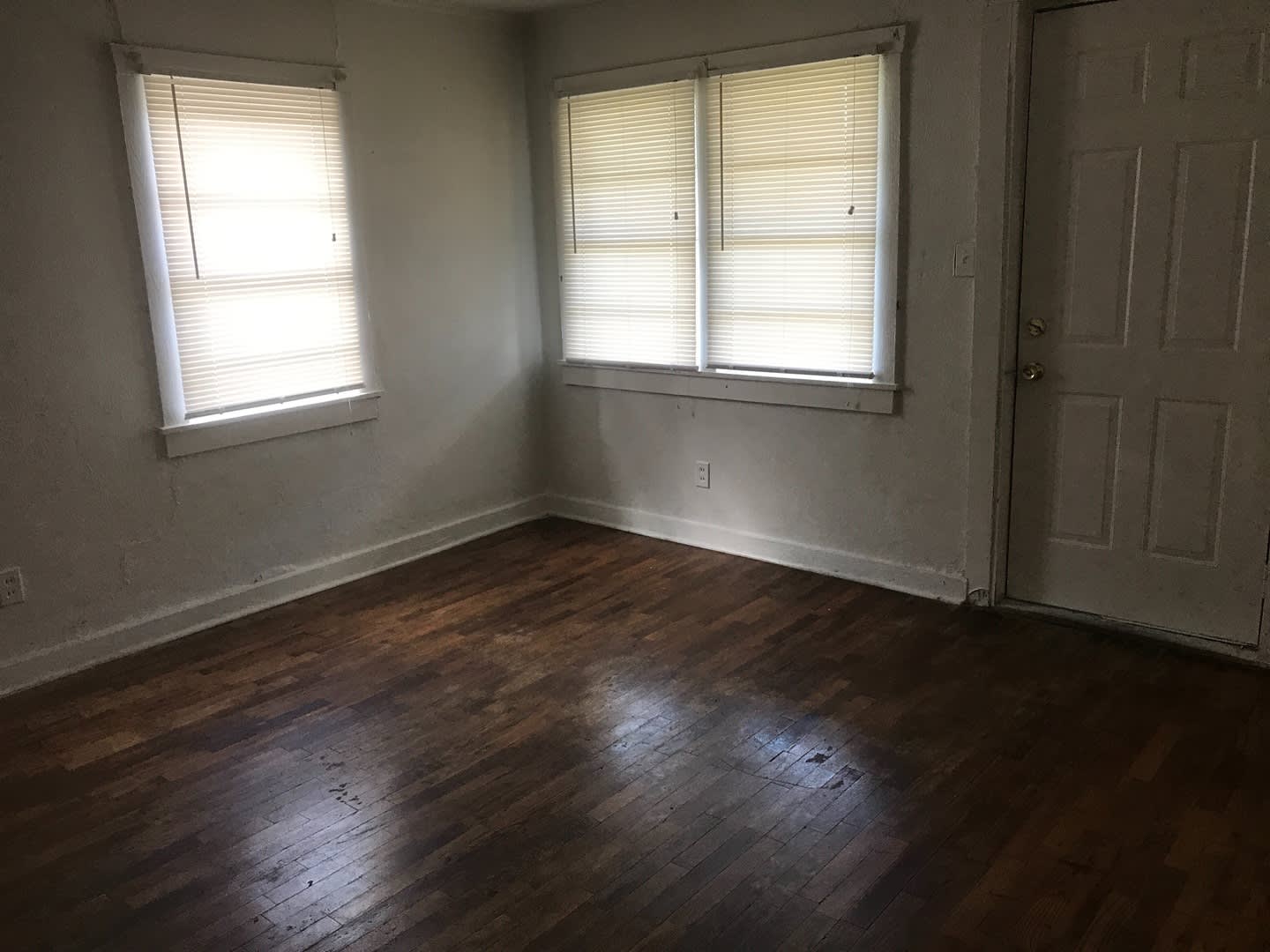 House on West 46th – photo 5