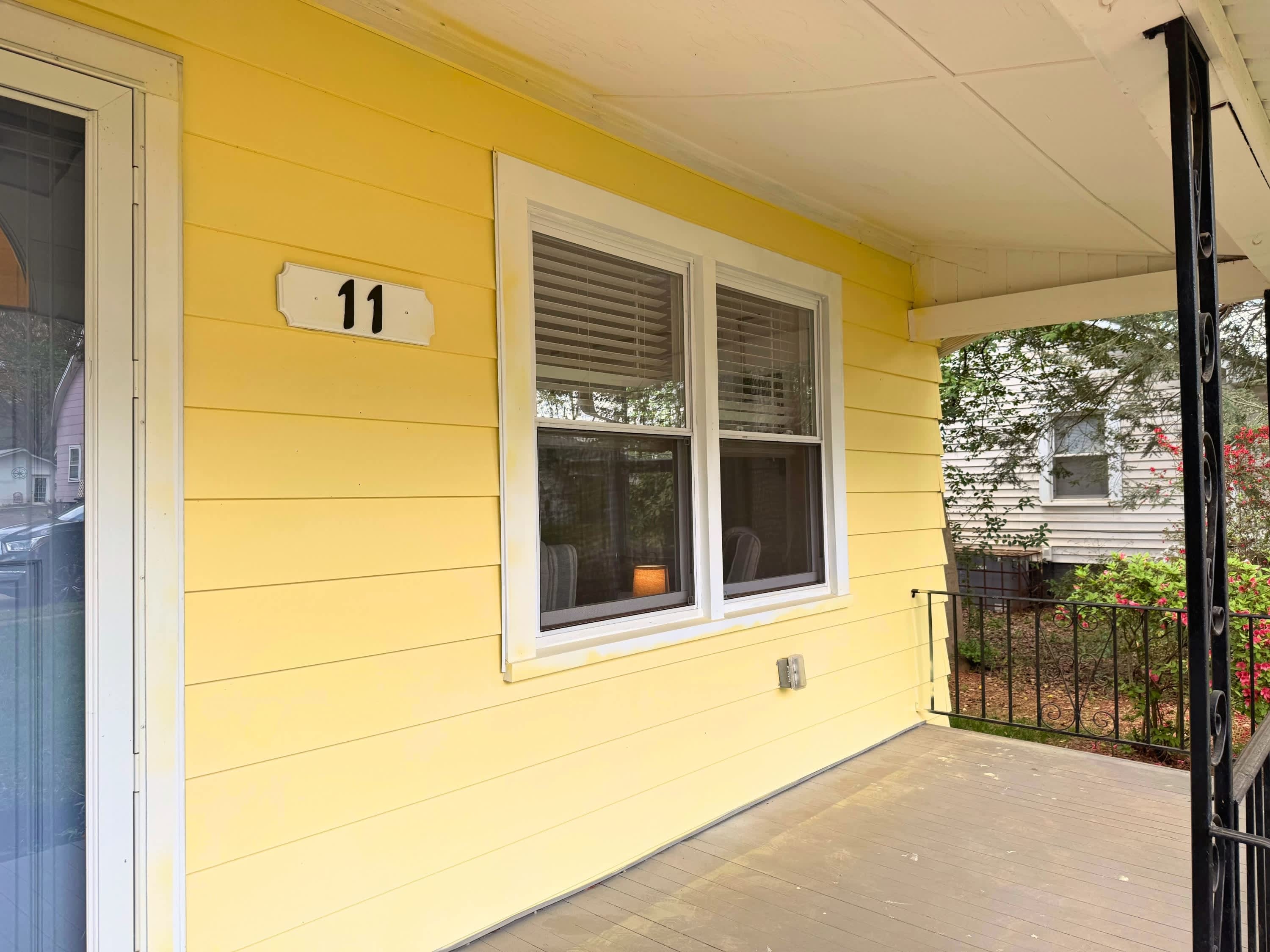 11 Brooks Avenue – photo 2