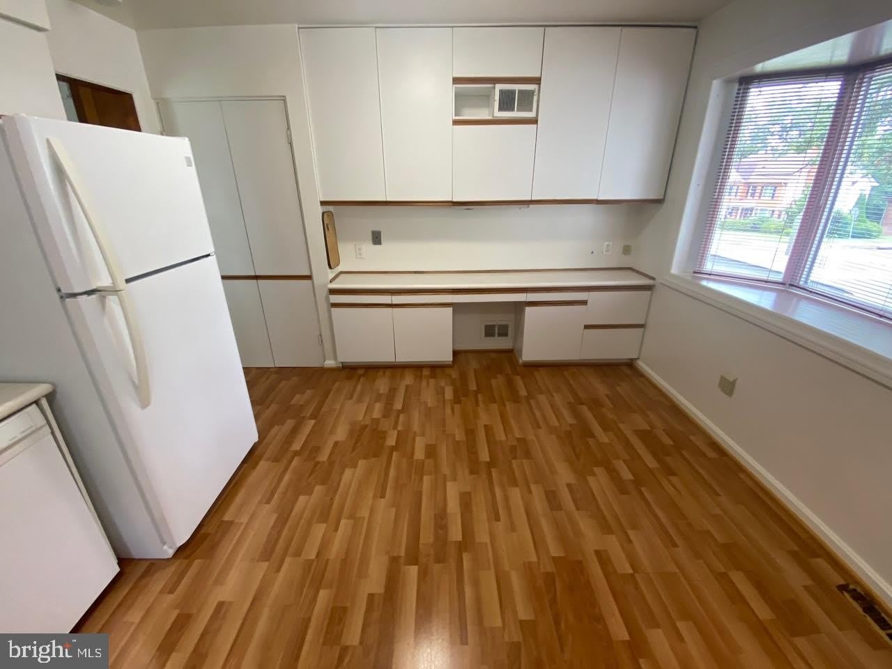 6411 E HALBERT Road – photo 3