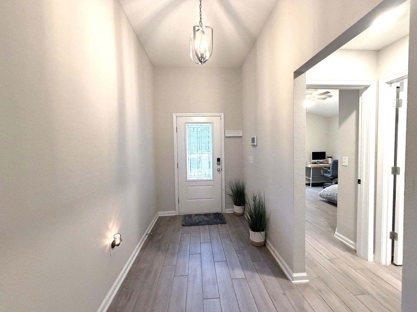 4 bedrooms, 3 bathrooms, and a 3-car garage, Fenced – photo 4