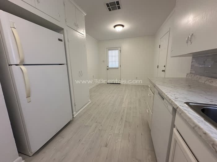4223 Elaine Street – photo 4