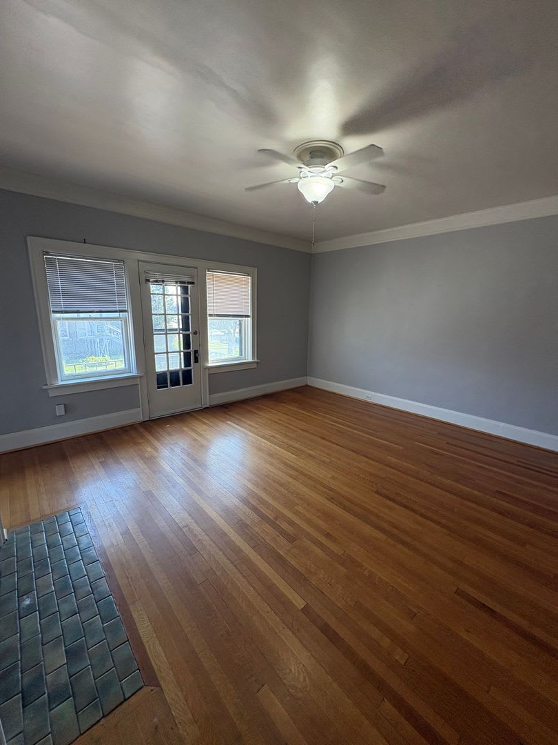 Colbert Apartments 3870 Harney St – photo 4