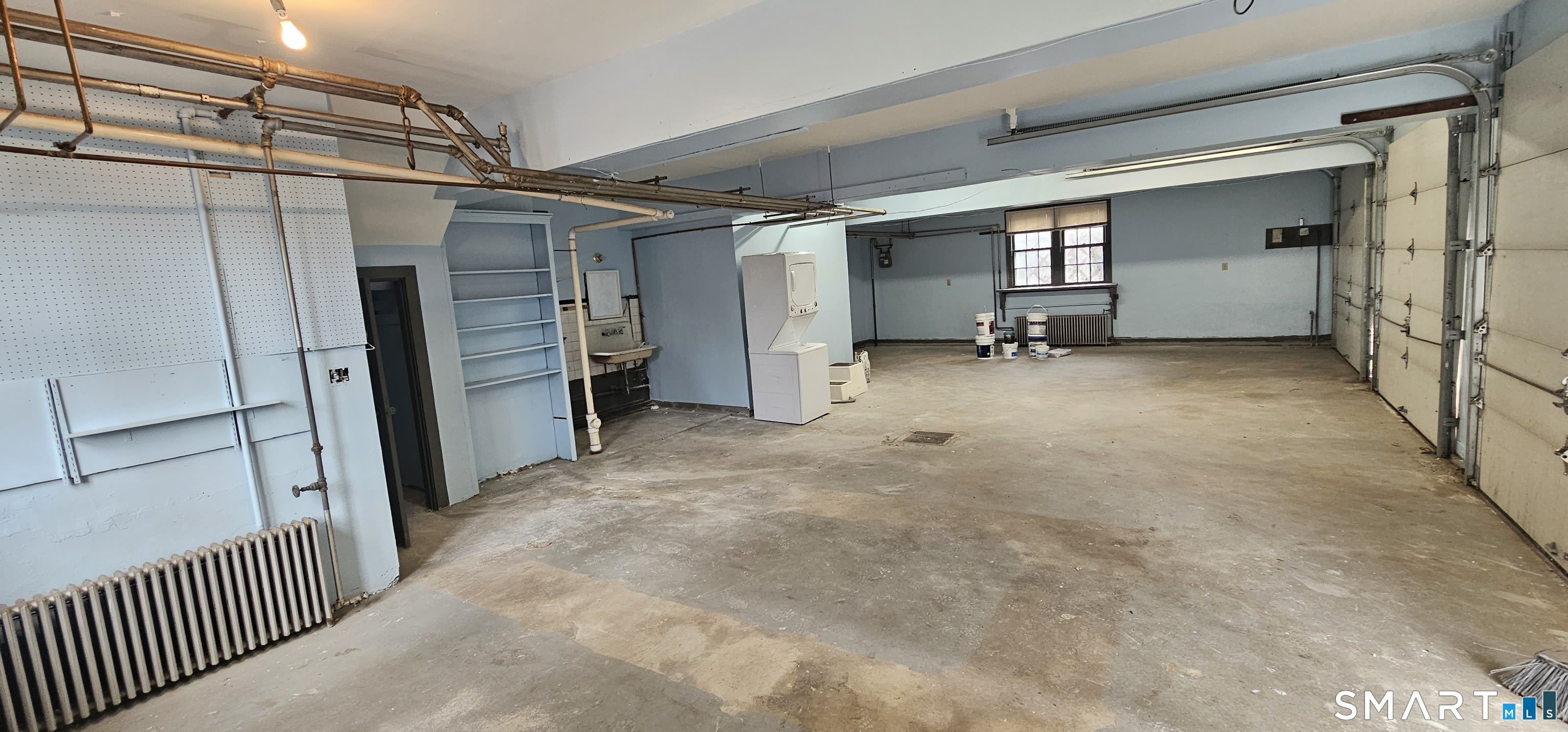 Garage -365 Circular Avenue – photo 2