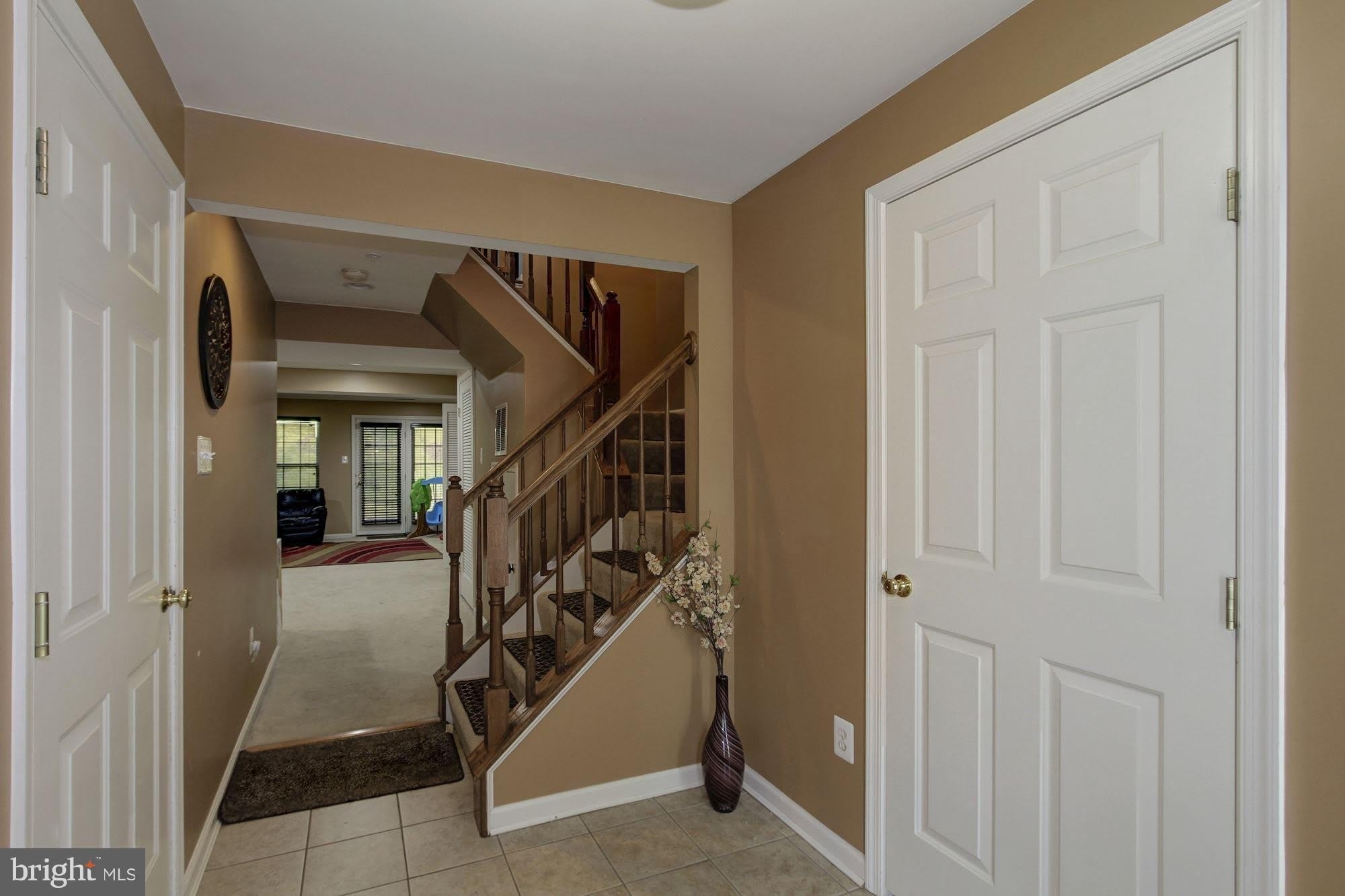 7055 Oak Grove Way – photo 4