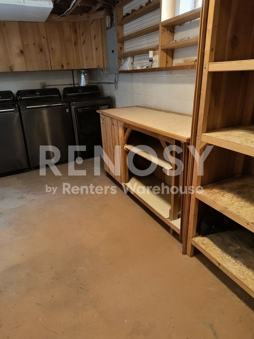 4BD/2BA Home in Richfield Available Now! – photo 4
