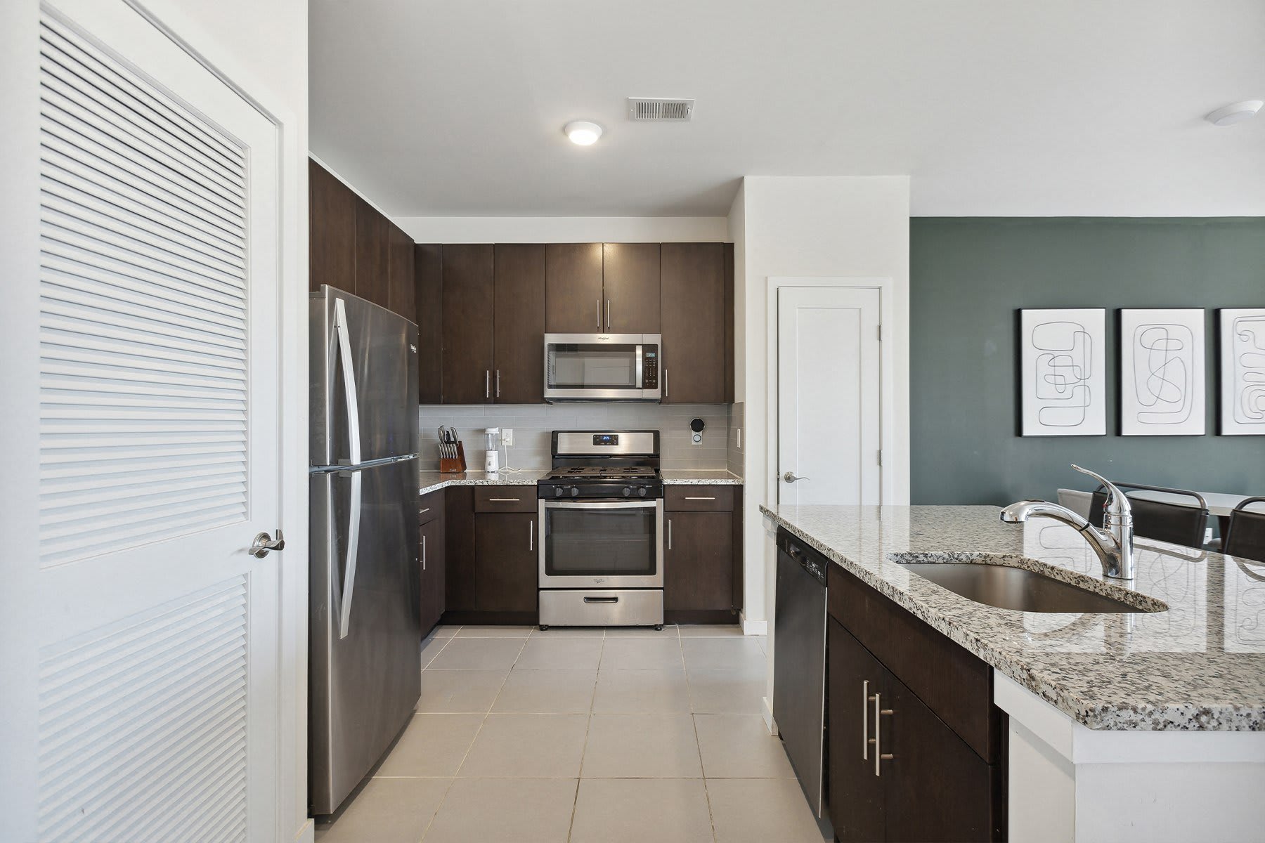The Lofts at Middlesex – photo 5