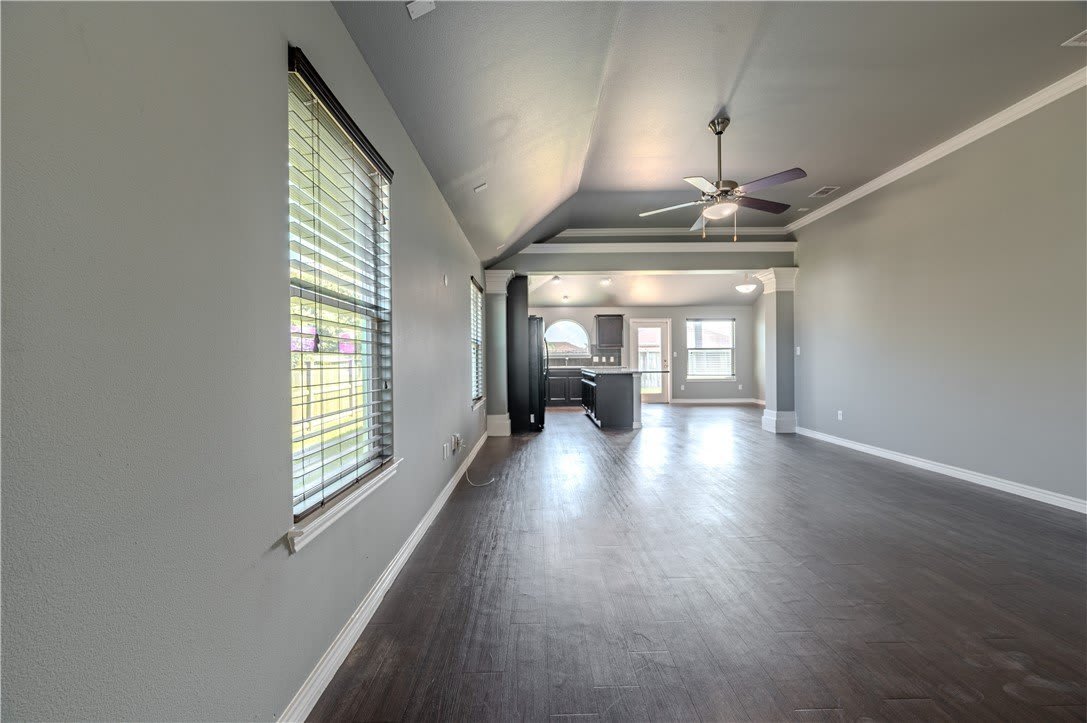 7433 Kolda Drive – photo 2