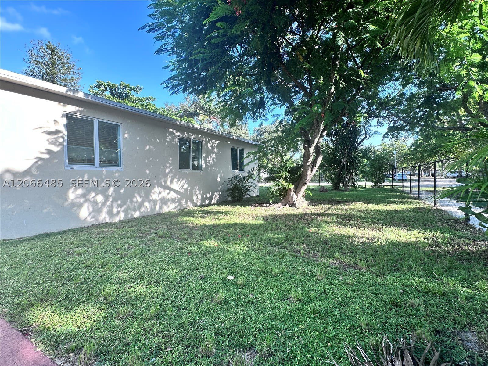 12780 NW 16th Ave – photo 1