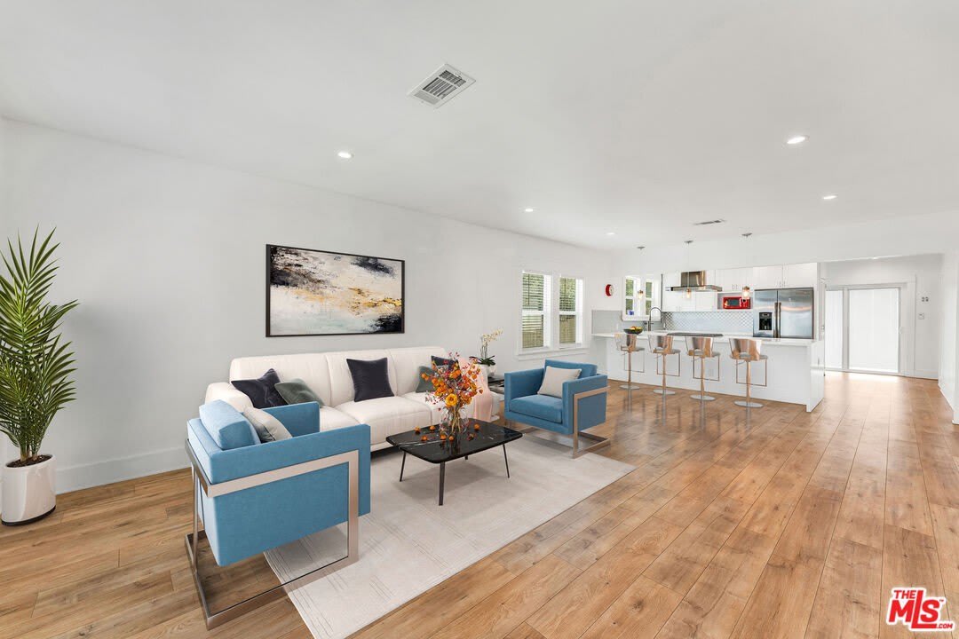 1333 S Hudson Ave – photo 2