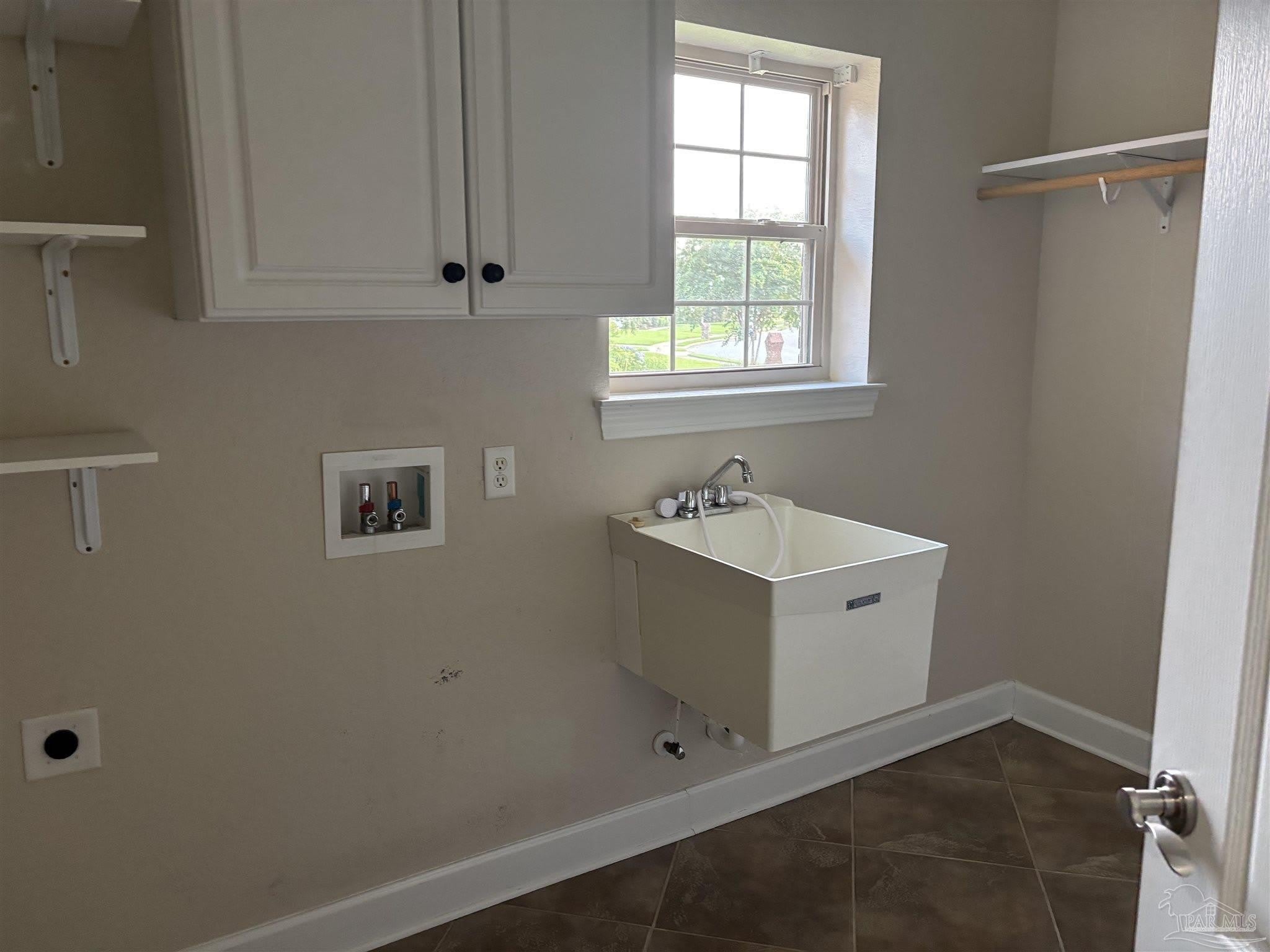 3689 Laurel Lee Blvd – photo 5